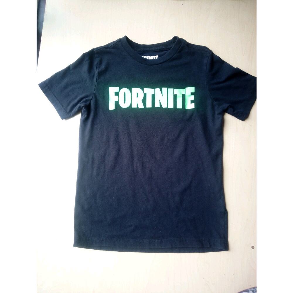 Fornite Llama Shirt for Kids Size M (8) Pre Owned Good Condition Smoke Free Home